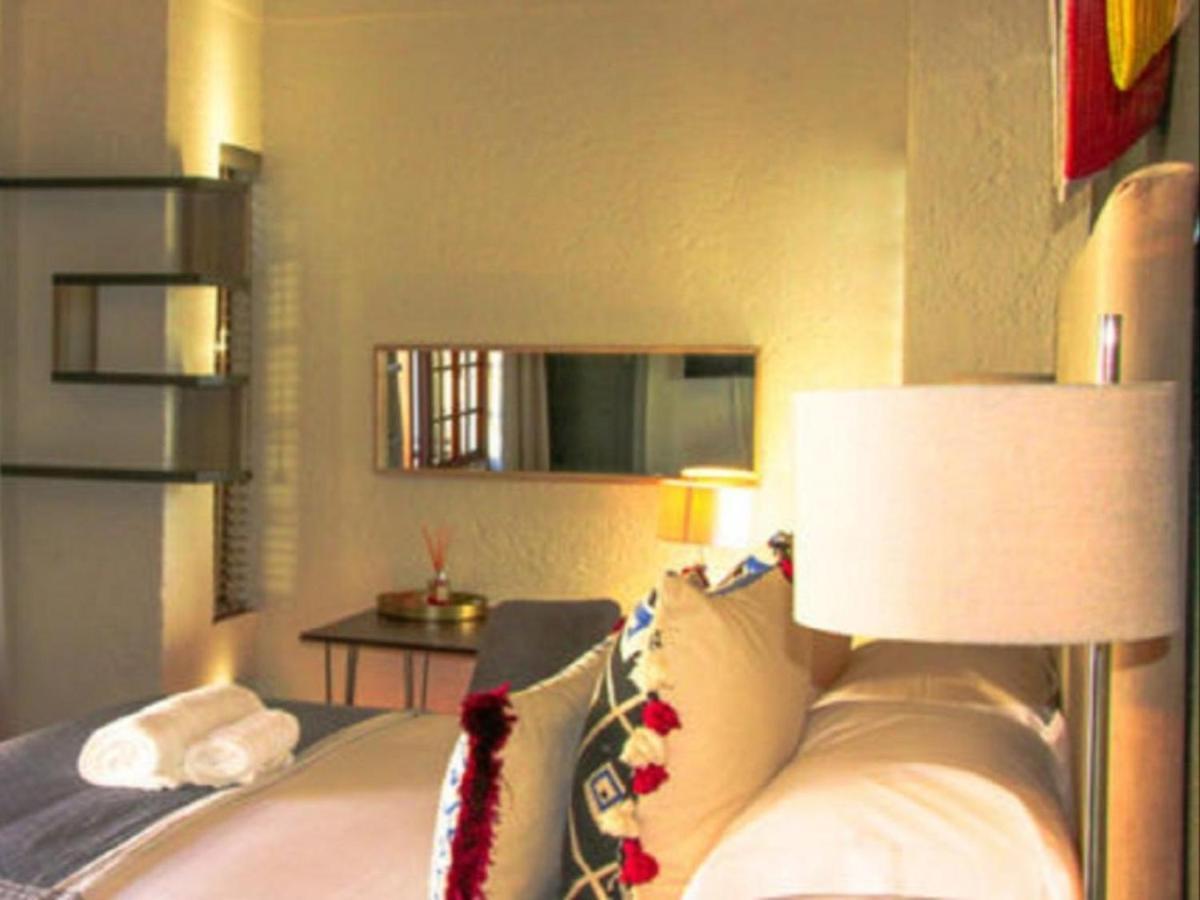 Chez Vincent Hotel Mbombela Екстериор снимка