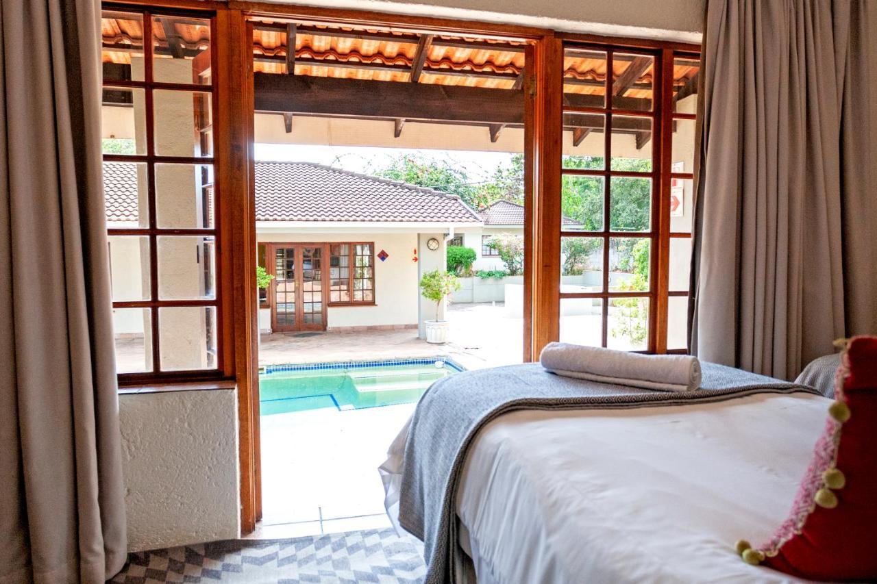 Chez Vincent Hotel Mbombela Екстериор снимка