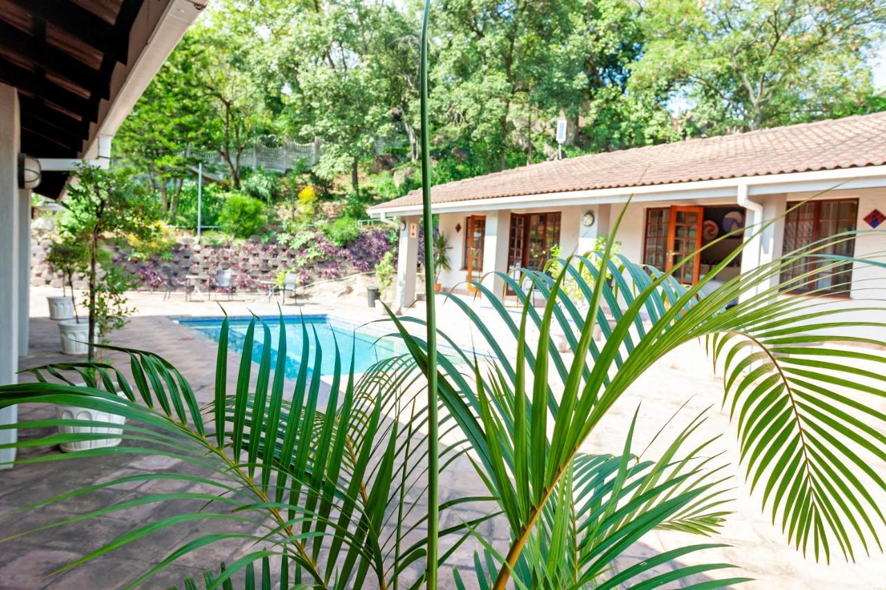 Chez Vincent Hotel Mbombela Екстериор снимка